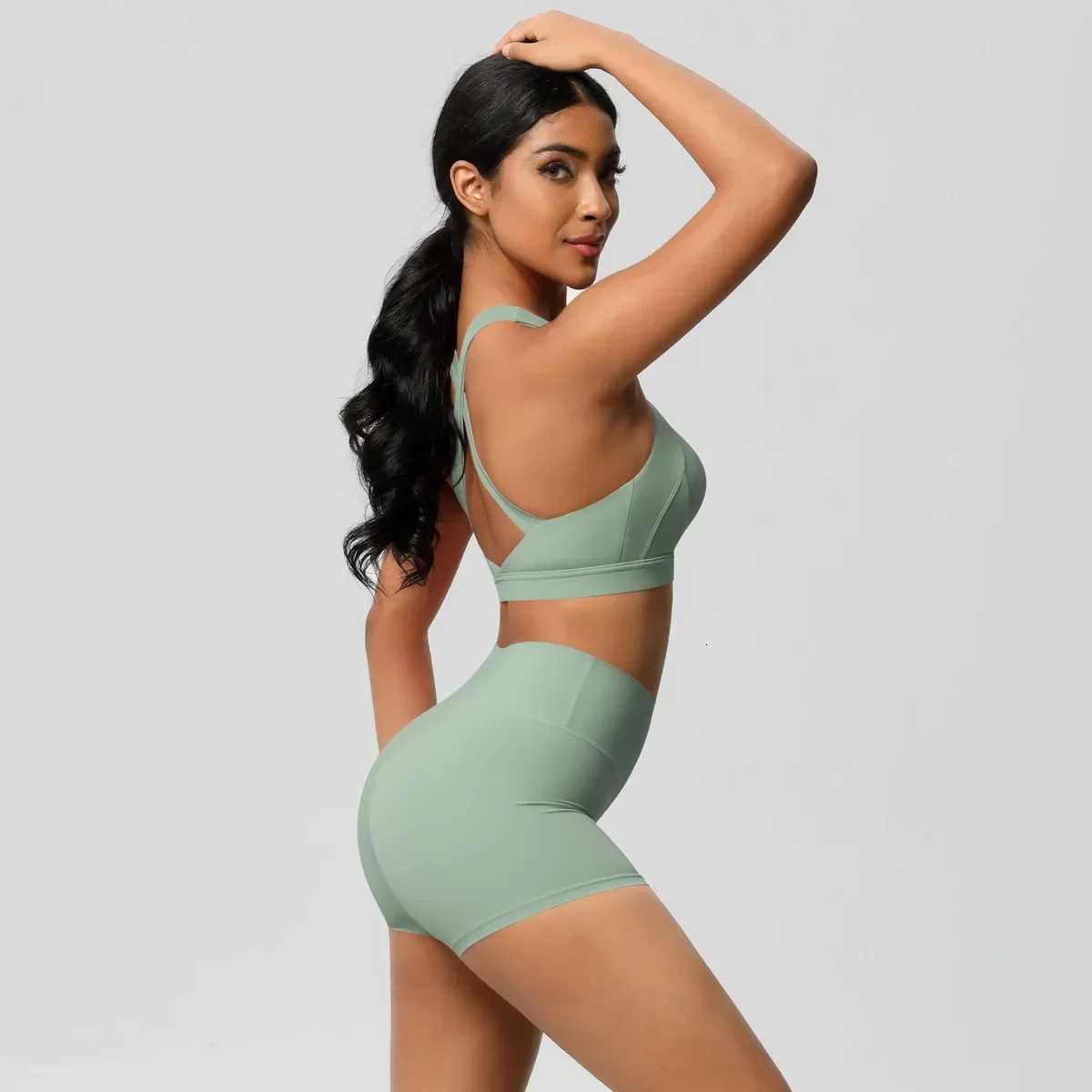 2Piece Women Yoga Clothes Crossover Back Sports Underwear Gym Sports Crop Tops Running Cycling Sports Gym Shorts Quick-DryingT251211