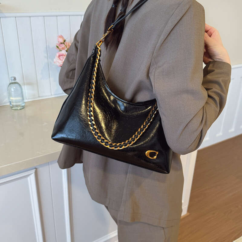 High-End for Women 5 New Niche Strip Underarm Tote Super Popular Versatile Shoulder Crossbody Large Bag