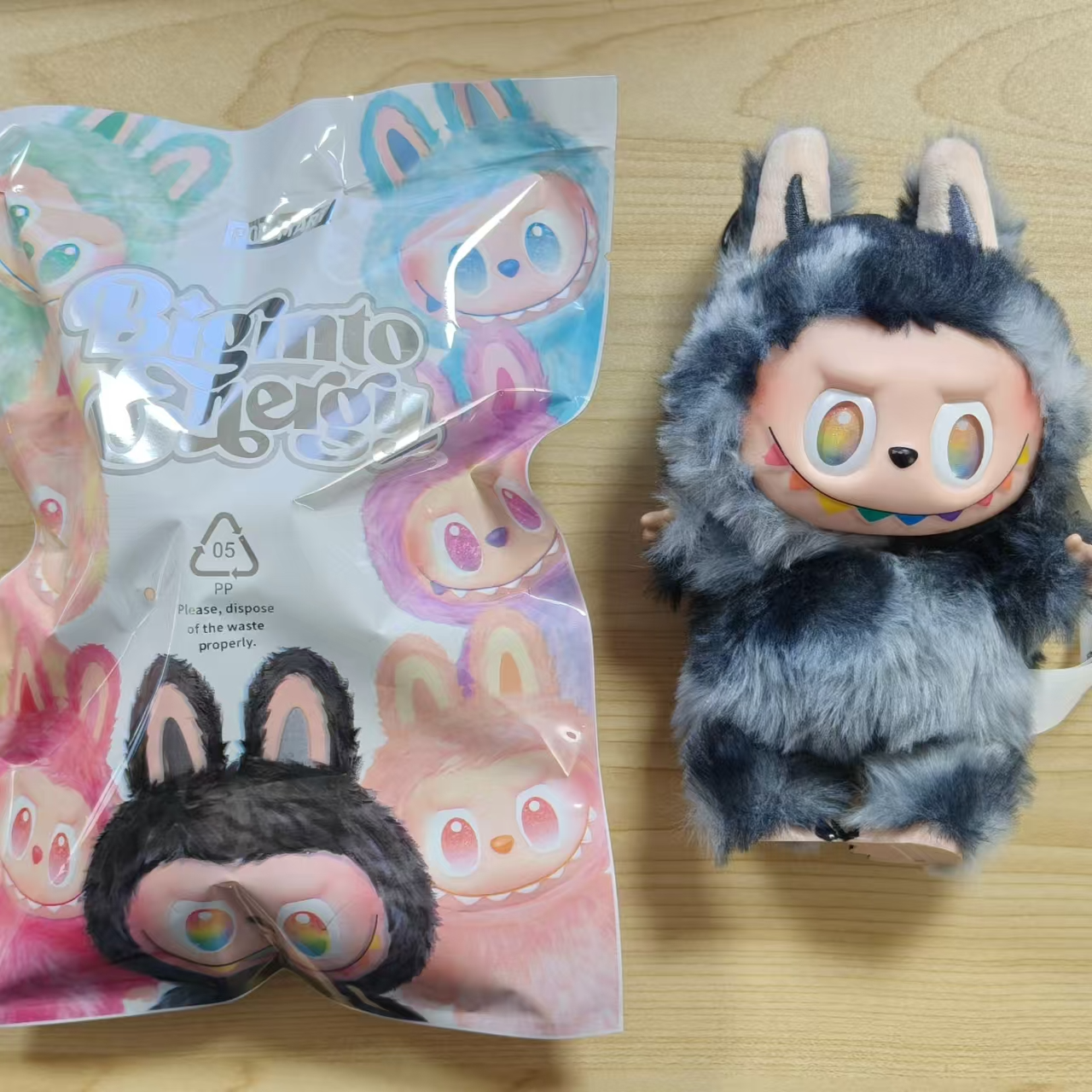 High quality Labubu Plush Doll V1 V2 V3 Style Bd Box The Monsters big into energy Exciting Macaron have a seat Series Toys Cute Action Anime Figure Do