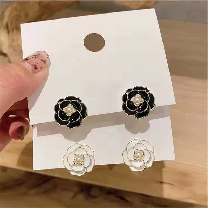 New Fashion lia wer Stud Earring White Black Enamel Oil Pearl Earrings for Wen Party Elegant Jewelry Girls Gifts Y251210