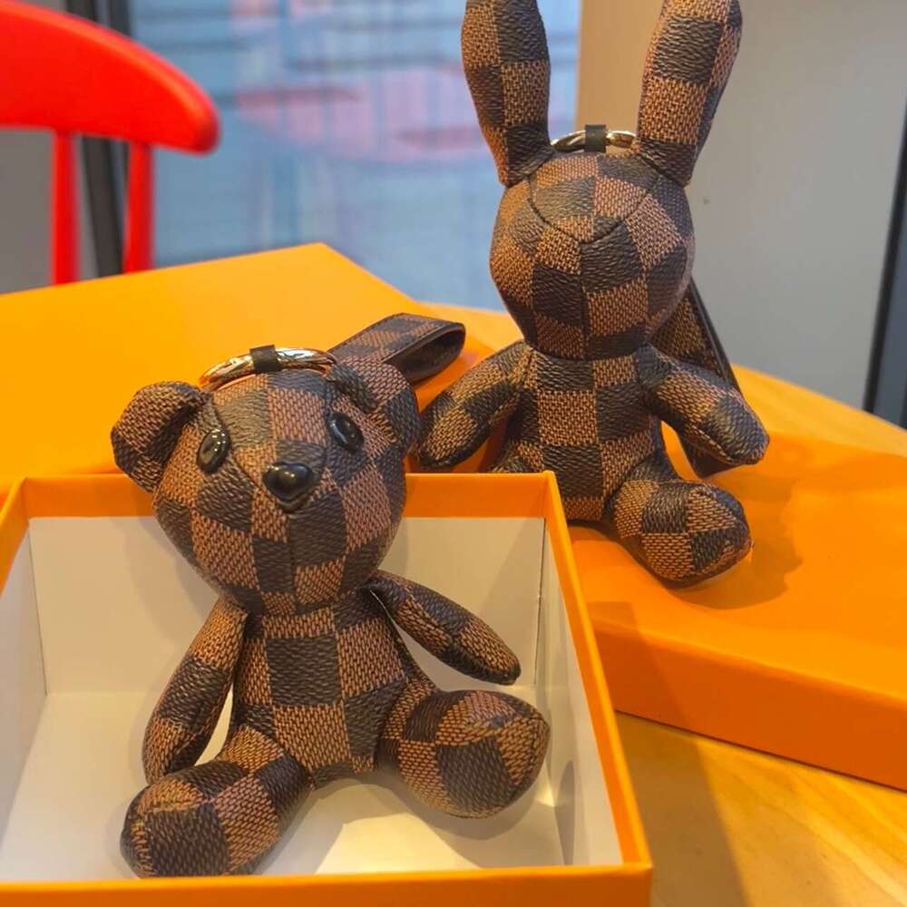 Classic Trendy Rabbit Car Pendant Old Flower Bear Bulldog Bag Keychain Ring Ornament Gift