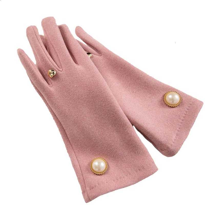 Women Luxury Elegant Style Fashion Gloves Keep Warm Fingertips Clamshell Soft Plush Driving Riding Cute Lovely Sweety Windproof Y251211