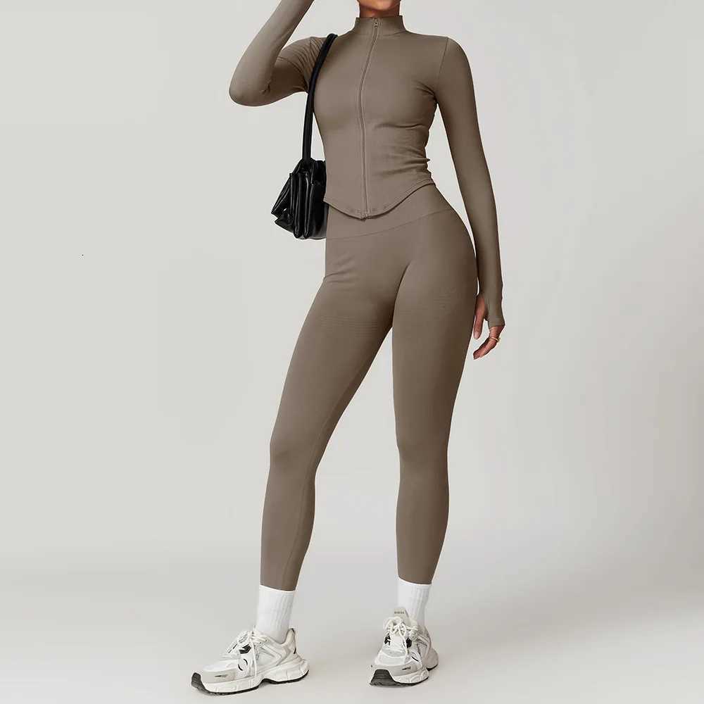 2/3/4PCS Yoga Set Gym Clothes Sportswear Seamless Yoga Suits For Women Fitness Long Sleeved Tracksuits Sports Bra Gym LeggingsT251211