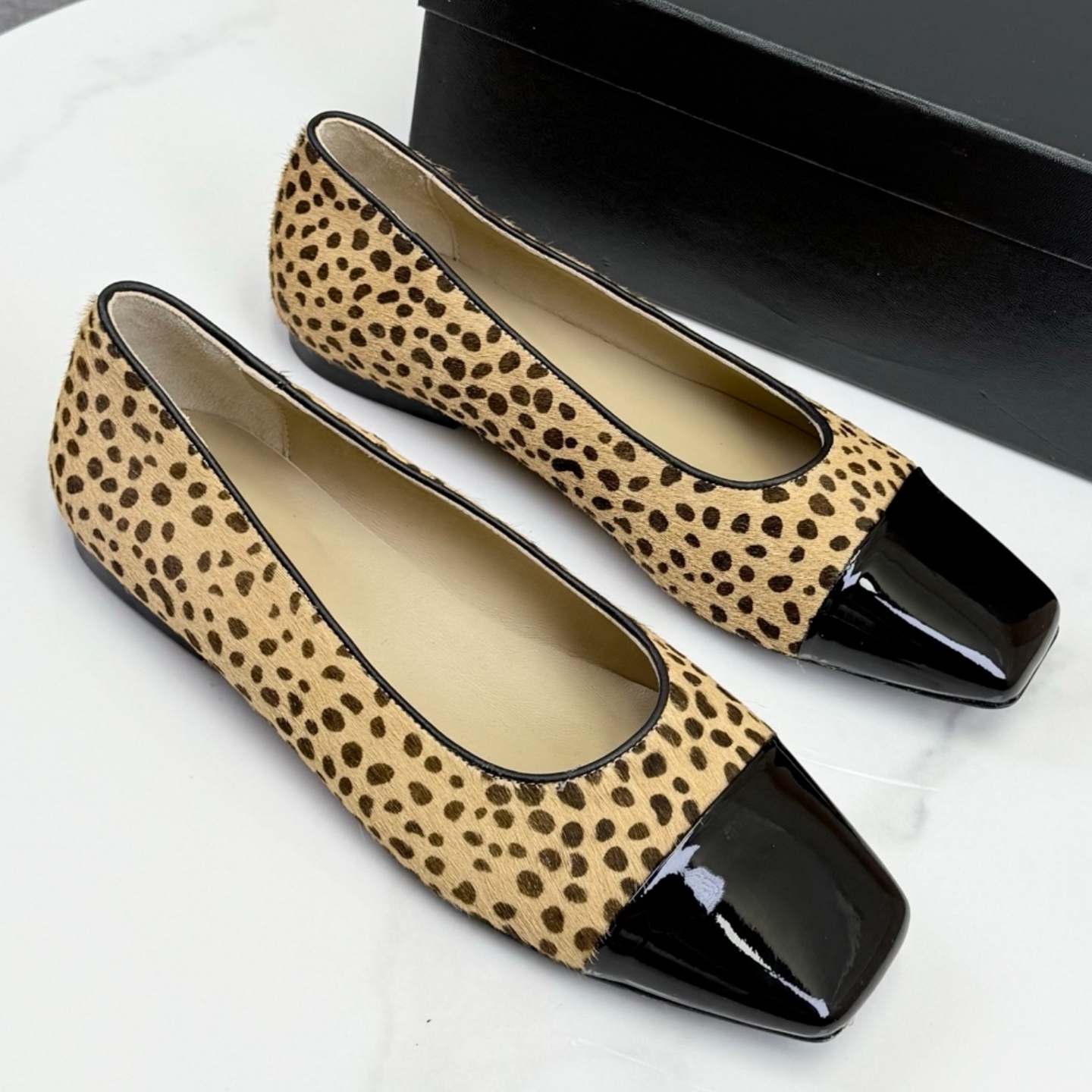 Chic Leopard Print Cap-Toe Flats - Comfortable Square-Toe Slip-On Shoes for Daily & Office Wear