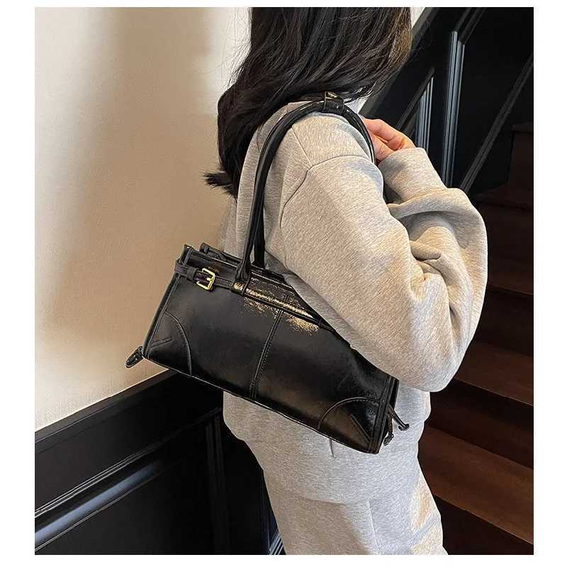 Fiable Ladies Handbag Crafted Fr Orchard-Printed Leather Featuring High-End Lightweight Soft Daily Modern Style Y251211