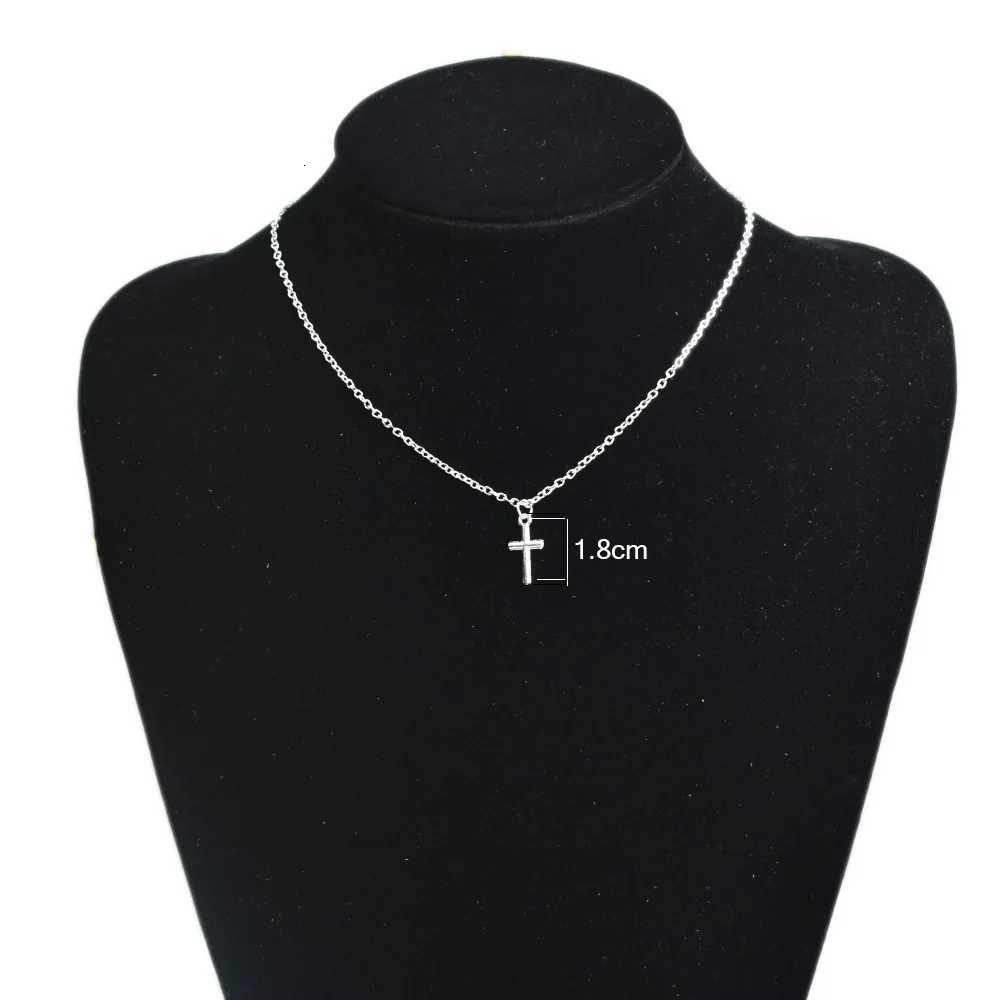 Simple Cross Pendants Necklaces Women Silver Color Chain Choker Necklace Female Bohemian Metal Jewelry bijoux collares M251211