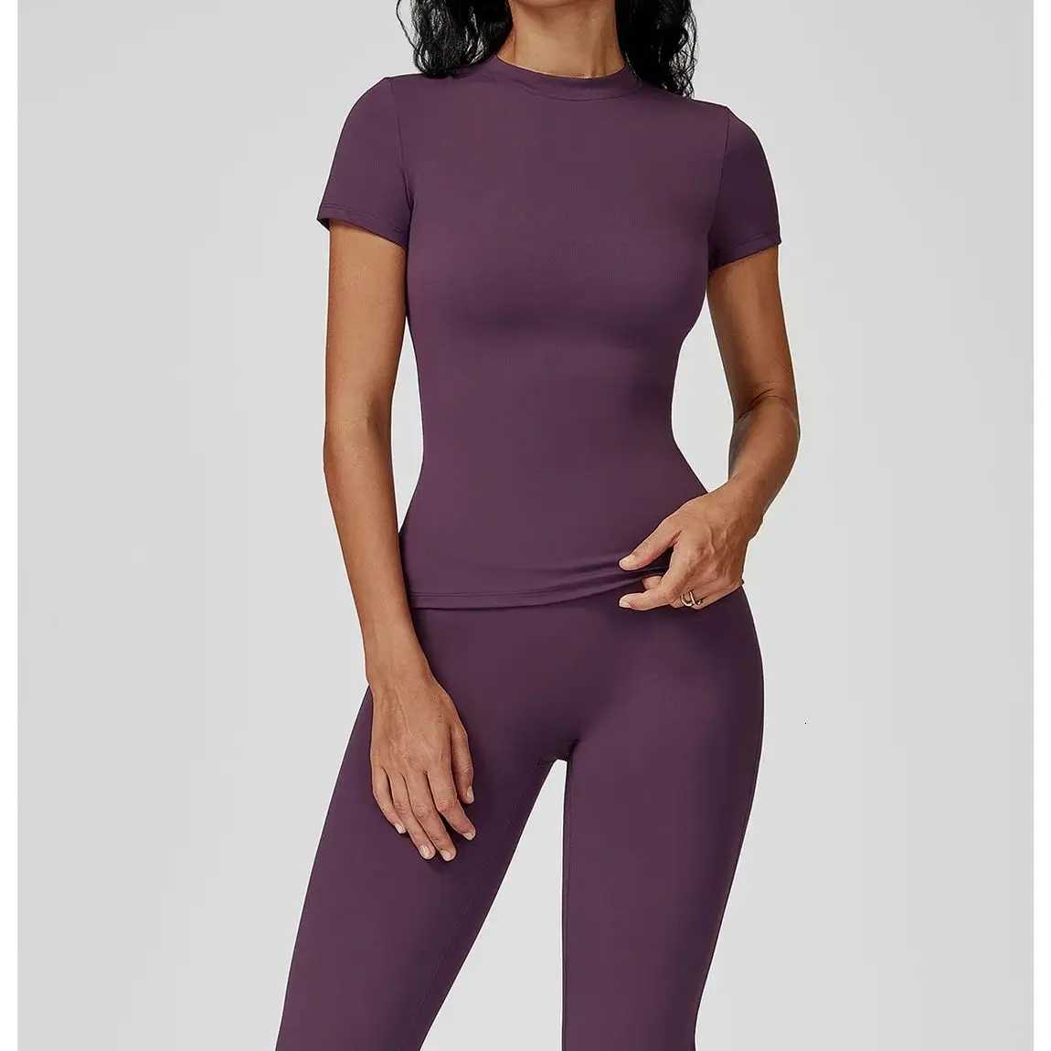 Yoga Set 2PCS Gym Clothes Sportswear Yoga Suit Womens Fitness Short Sleeve Top Tracksuits Sports Bra Gym Running Leggings WomenT251211