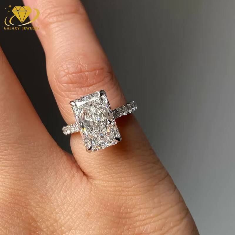 Custom Jewelry Emerald Cut Wedding Ring 14 K Gold VVS Lab Grown Diamond Ring With IGI Certificate For Women Or Man