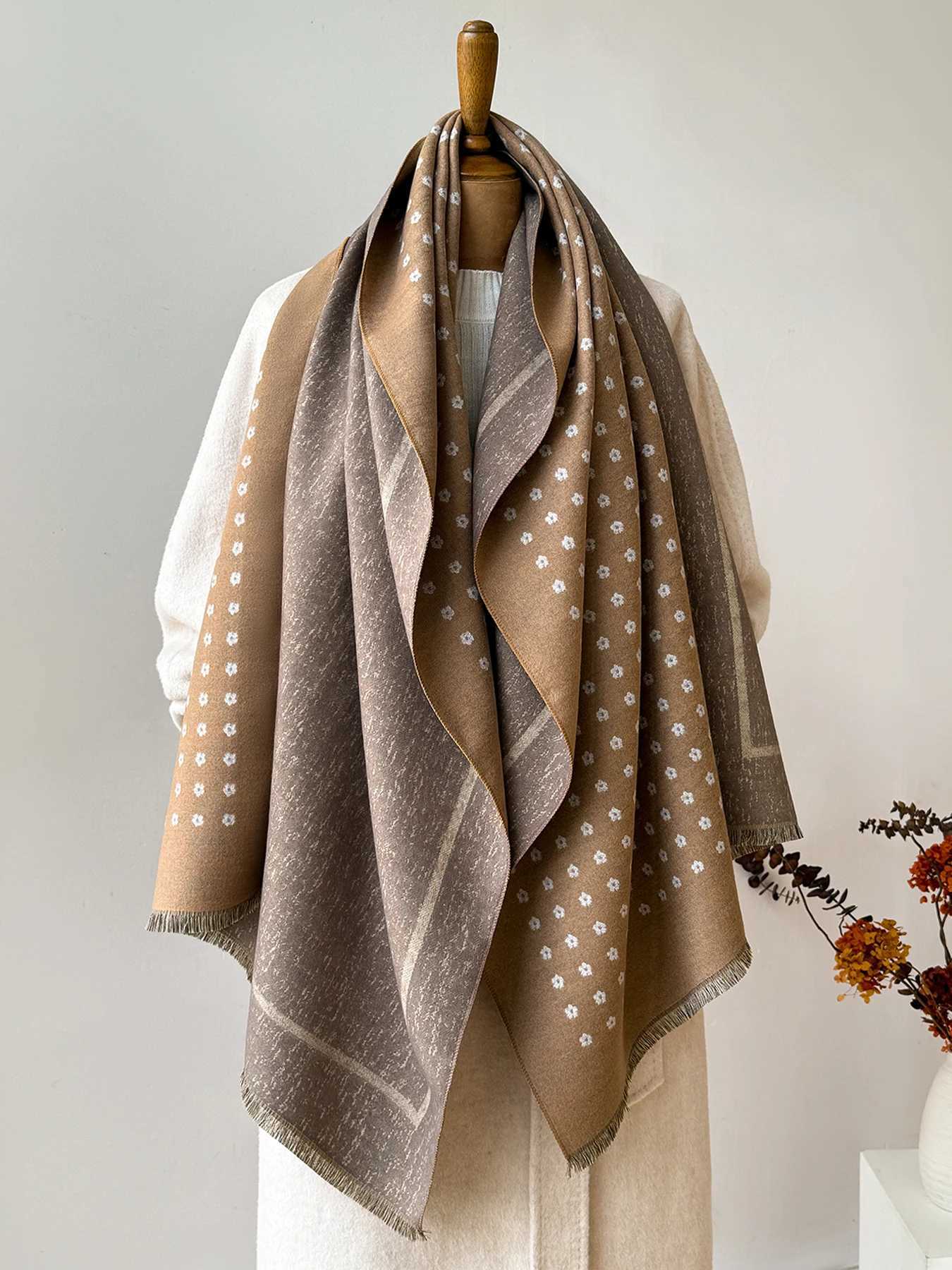 Womens Warm Faux Cashmere Shawl Autumn Winter Jacquard Scarf Wrap Functional Neck Protection Blanket Style Y251211