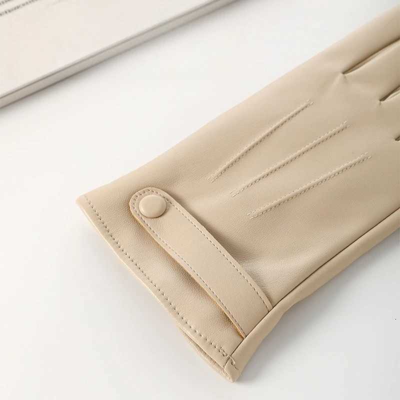 Winter Warm Pu Leather Gs Wen Cute Thick Outdoor Cycling Driving Windproof Cold-Proof Gs Touchscreen Gs Y251210