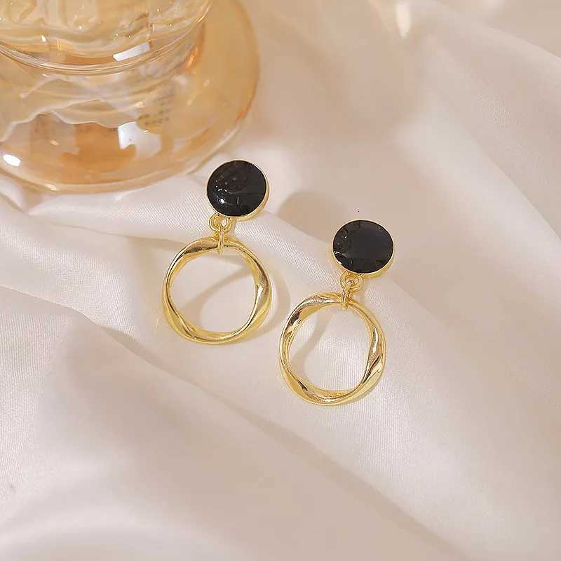 S925 Sier Needle Prum Design Quty Light Luxury Circle Geetric Net Earrings Jewelry Black Ball Earrings Ooellen Y251210