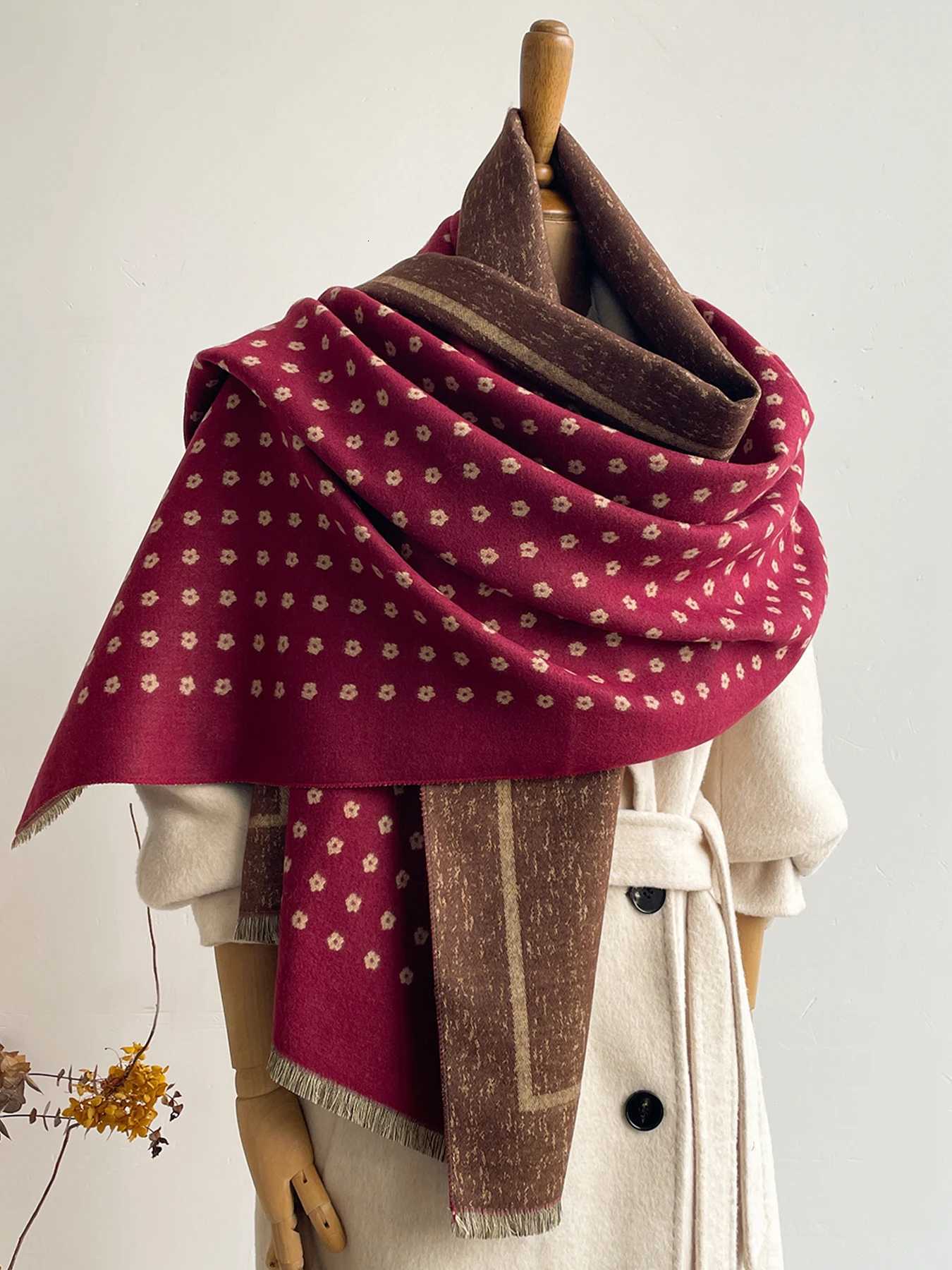 Womens Warm Faux Cashmere Shawl Autumn Winter Jacquard Scarf Wrap Functional Neck Protection Blanket Style Y251211