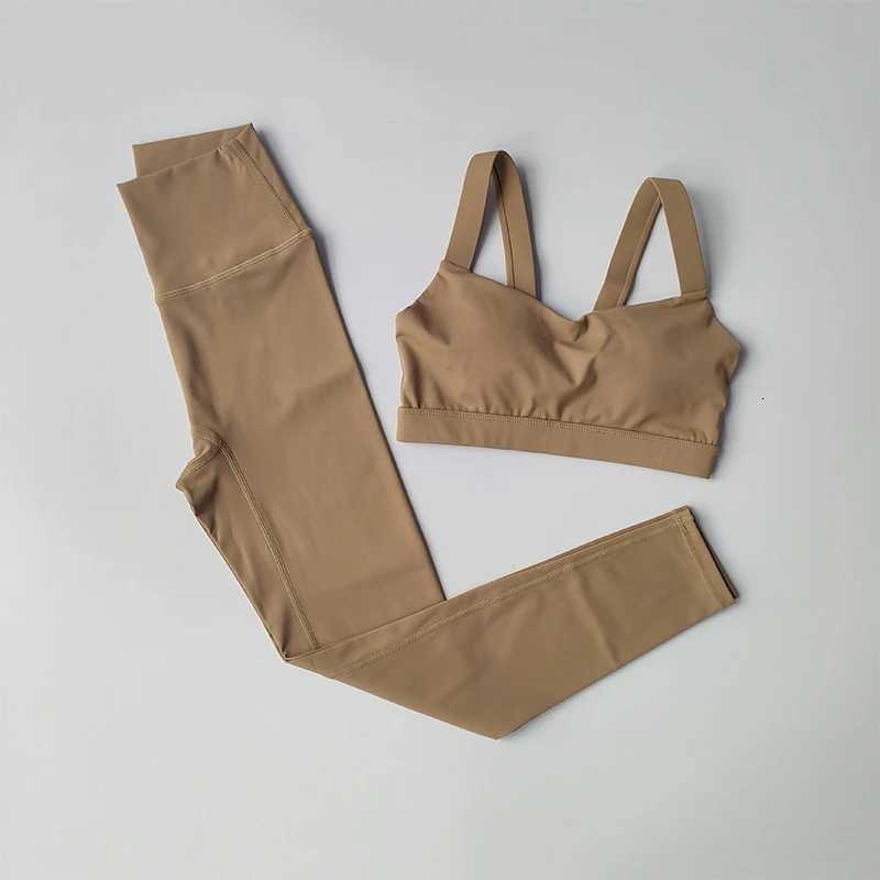 2PCS Yoga Set Women Fitness Suit Set Sports Bras High Waisted Running Suit Fast Drying Leggings Advanced Fitness SuitT251211