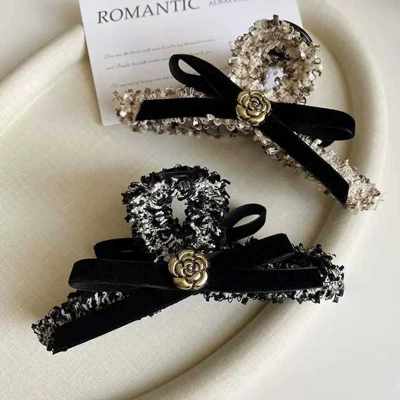 1pc Korean-style autumn and winter wool fabric hair clip high-end metal lia bow hair cl for the back of the Y251210