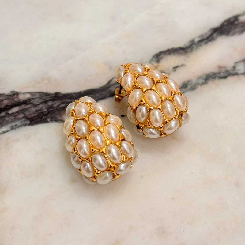 New hollow water drop imitation pearl earrings Fashionable and simple golden ladies banquet exquisite gift Y251210