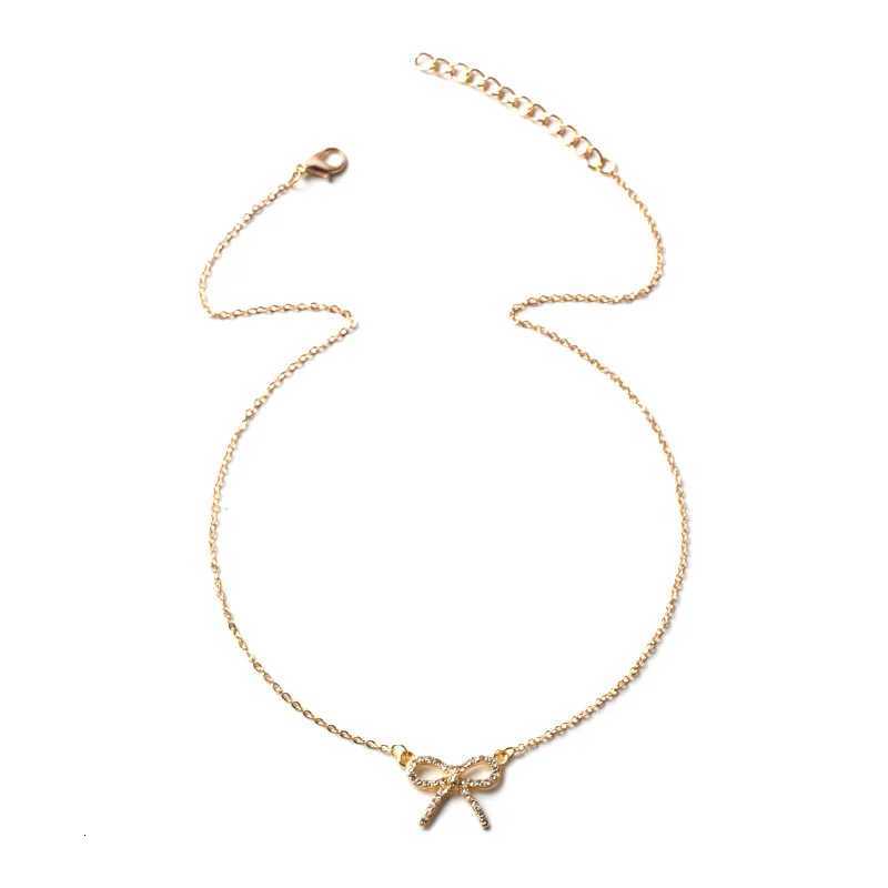 Fashion Rhinestone Bow Pendant Necklace For Women Exquisite Zircon Bowknot Choker Necklaces Office Party Jewelry Lady Gifts M251211