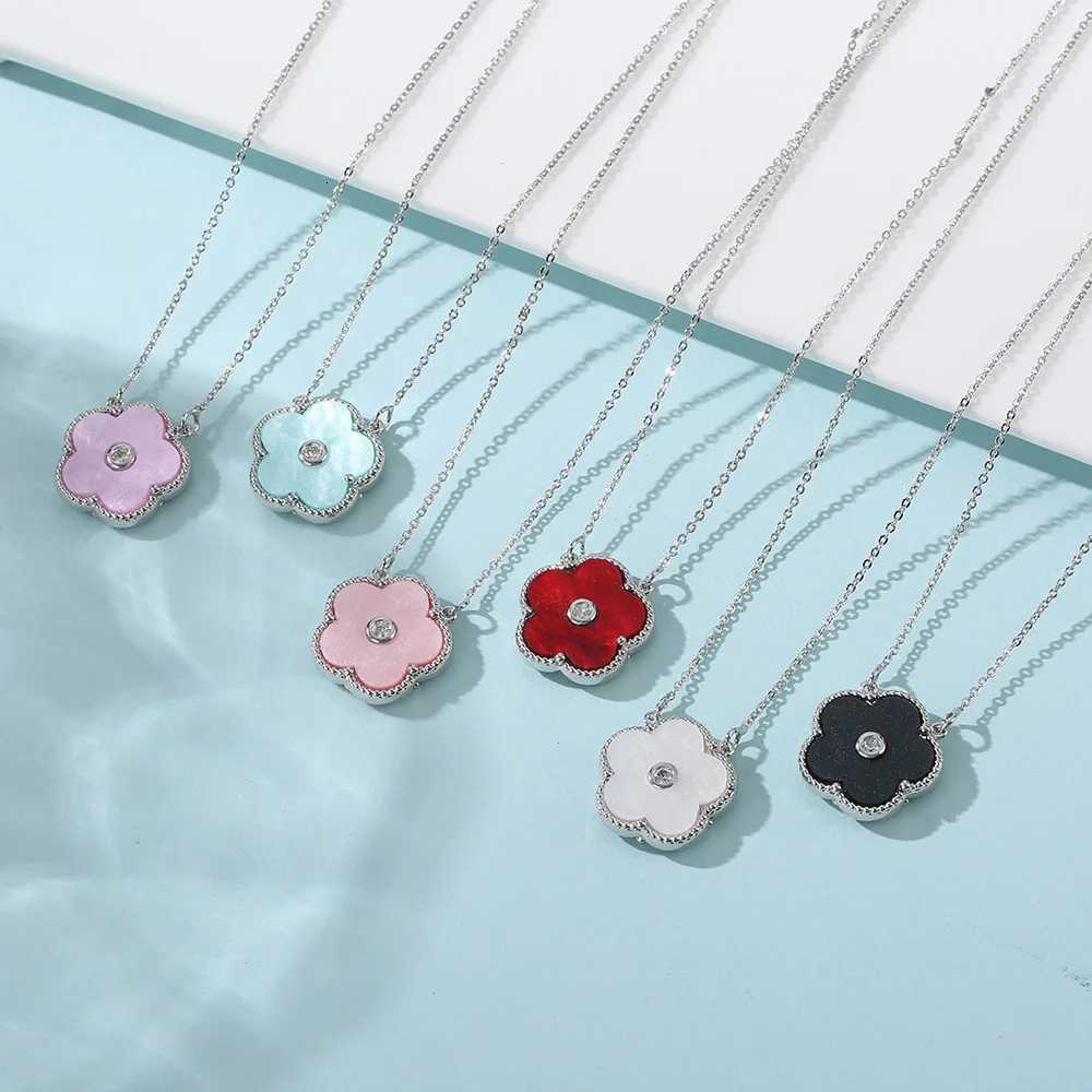 Women FashIon JeweIry FIve Ieaf FIower Pendant NeckIace GoId SIIver Rose GoId ZIrcon Sweet HIgh QuaIIty BrIde GIft M251211