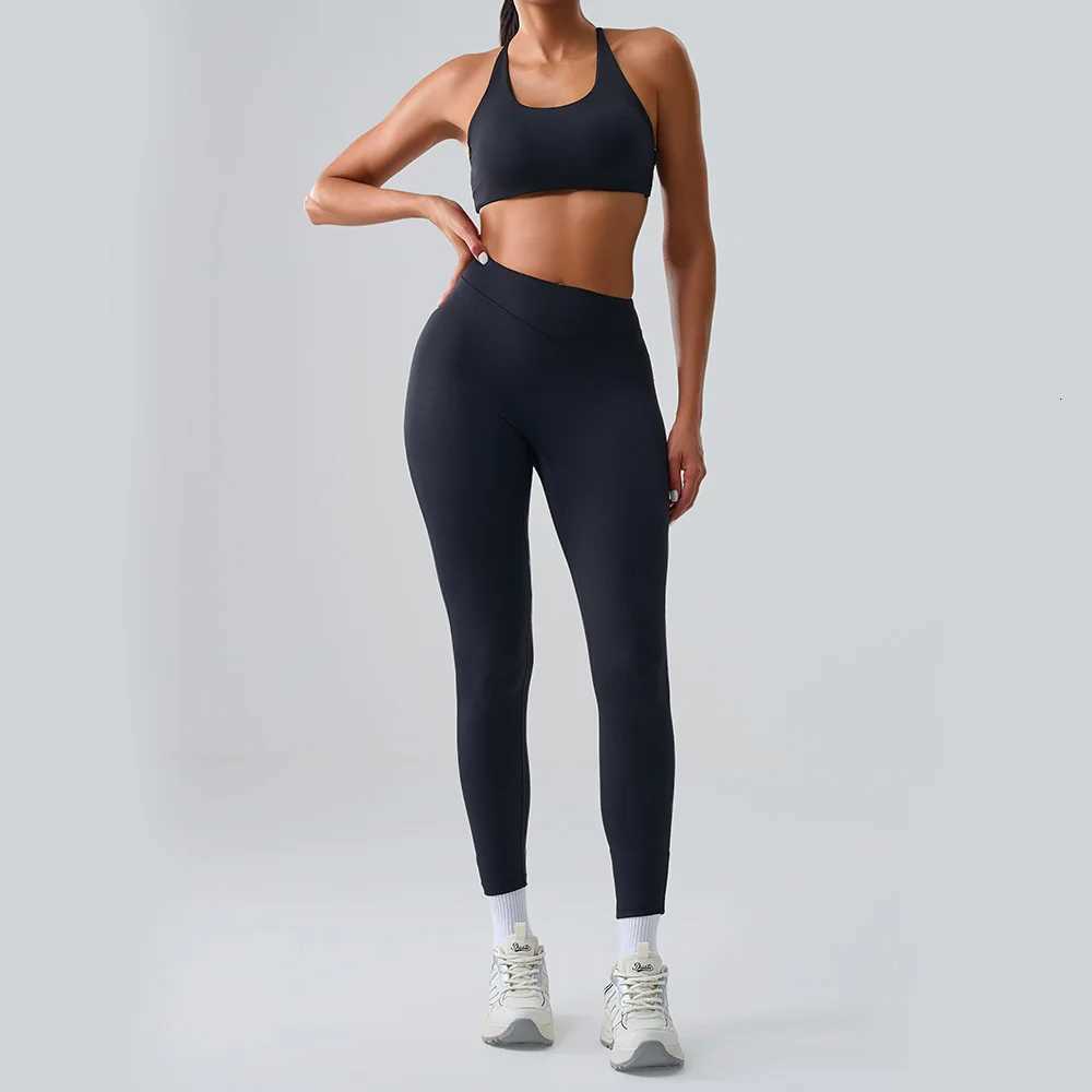 2PCS Sports Suits Women Workout Set Sportswear Gym Clothing Fitness Bra Crop Top With Chest Pad High Waist Leggings Yoga SetT251211
