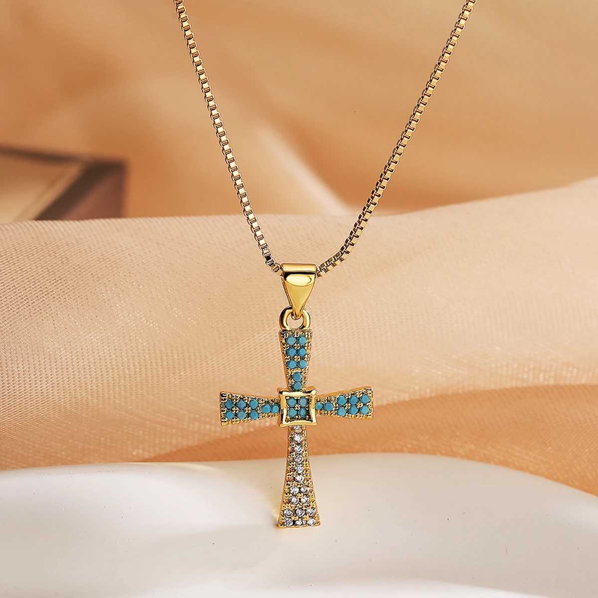 Vintage Cross Pendant Necklaces For Women GirlsDelicate Cubic Zirconia Accessories Stainless Steel Chain Jewelry Gift M251211