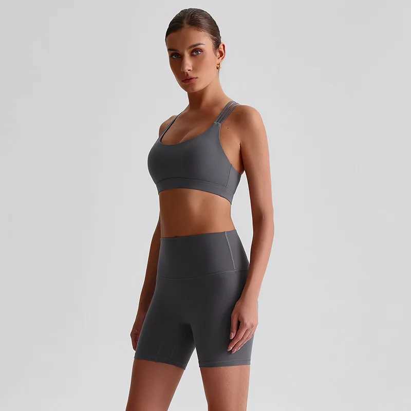 Solid Color Gym Yoga Set Short Legging Cross Back Shoulder Strap Sport Bra Tracksuit Women Suit Comprehensive Training AthleticT251211