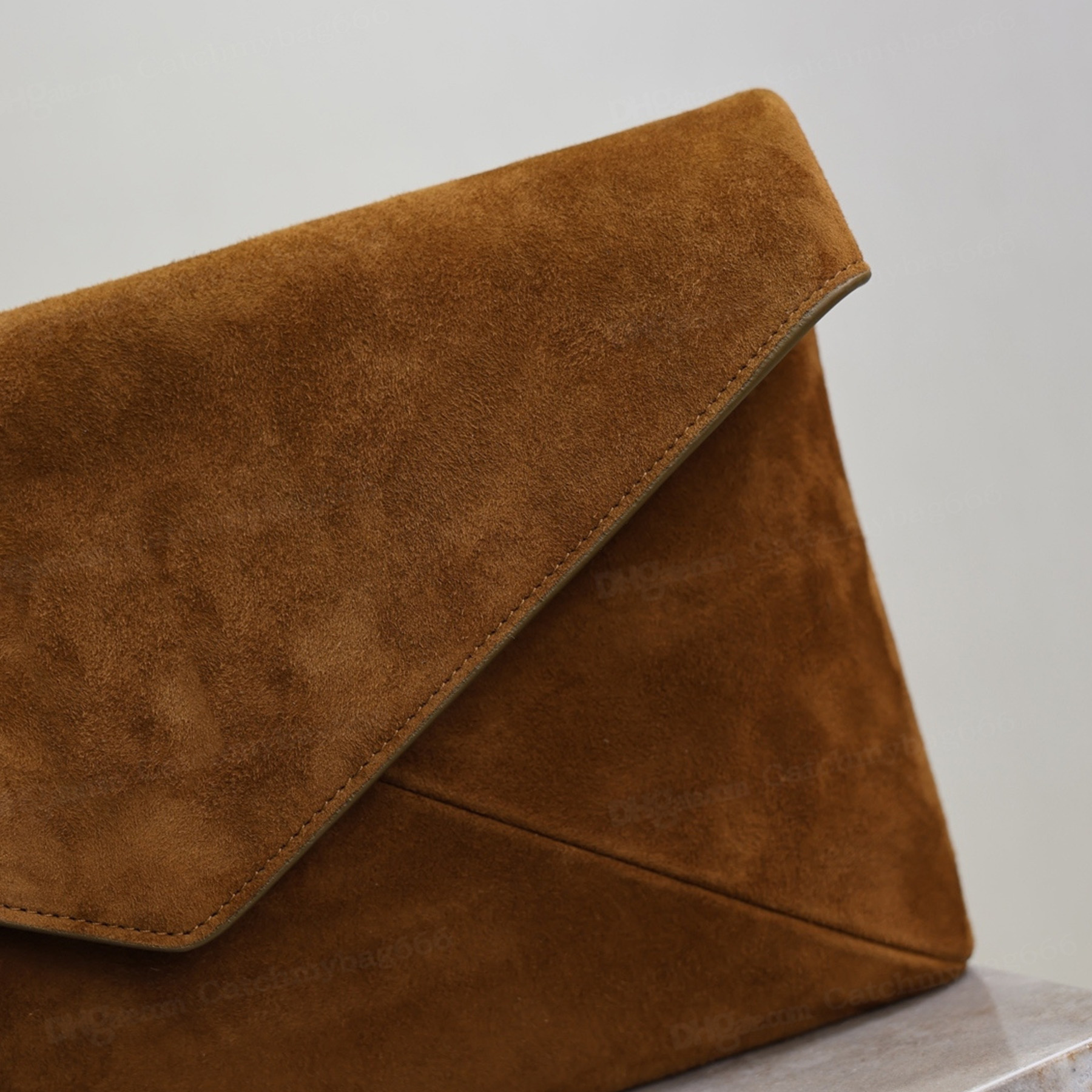 Top Quality 10A Large Envelope Pouch In Lambskin Luxury Designer Soft Genuine Leather Clutch Golden Hardware Tote Bag Magnetic Snap Closure Handbag Pu