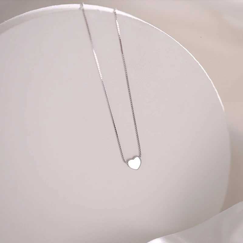 925 Sterling Silver Heart-shaped Necklace Female Clavicle Chain Shiny Star Pendant Simple Fashion Jewelry Party Birthday Gift M251211