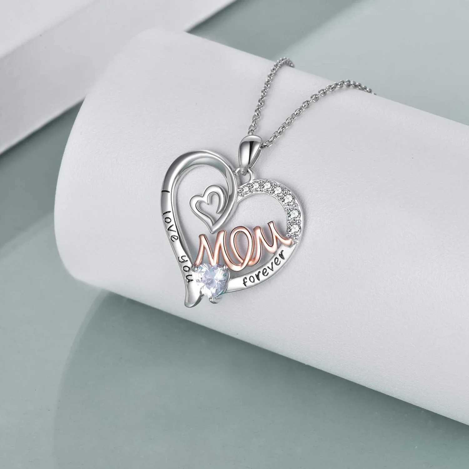 1pc You Forever Mom Zircon Necklace for Women Exquisite Heart Pendant Clavicle Chain DIY TrenDY Jewelry Mothers Day Gift M251211