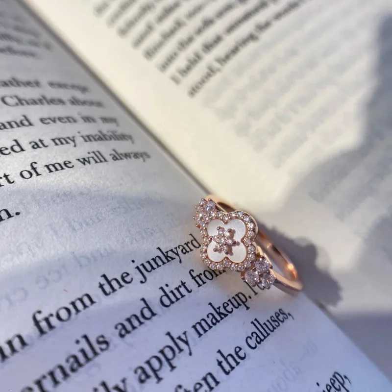 Fashion Natural Shell Stone wer Adjustable Ring Wen Person Stainl Steel Ring Jewelry Accories Wholes Gift Y251210