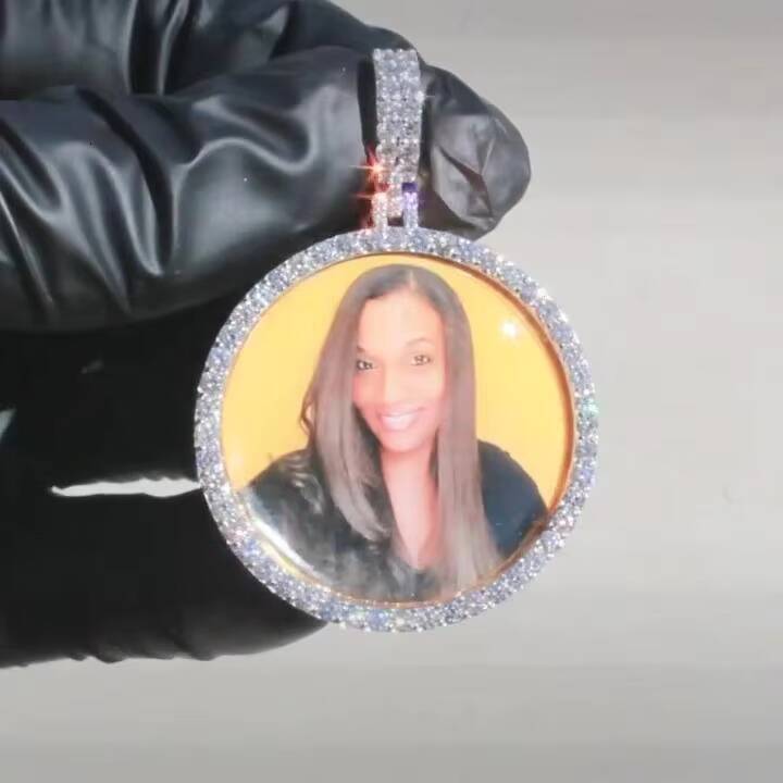 Premium Iced Out Photo Pendant for Men VVS1 Moissanite Diamond Customized Memory Pendant Iced Out Hip Hop Women Jewelry