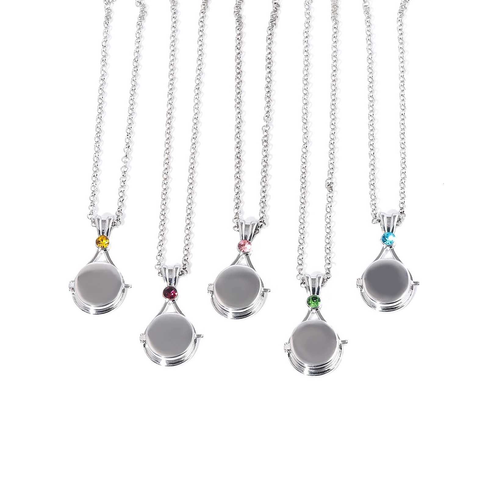 H2O Red Sand Mark Necklace Mermaid Shell Magnetic Closable Womens Pendant Accessories Men and Womens Role Playing Jewelry Gift M251211