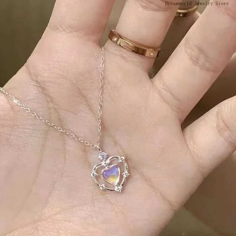 Gradient Necklace for Women Light Luxury Niche Design Silver Plated Heart-shaped Collarbone Chain New Trendy Cool Necklace M251211