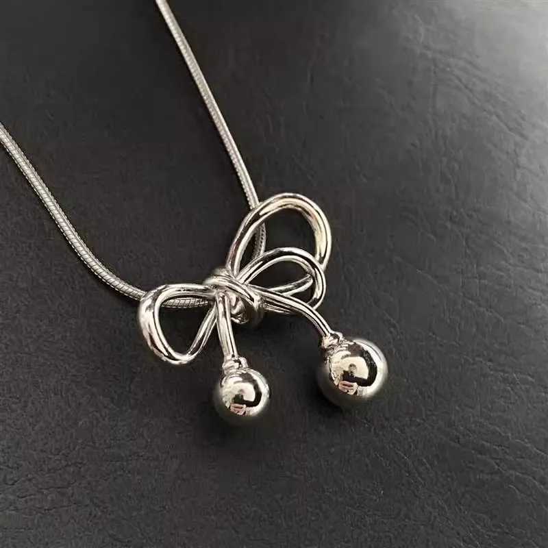 Exquisite Clavicle Chain Elegant Scrub Bow Pendant Necklace for Women Minimalism Personalization Charm Jewerly Birthday Gift M251211