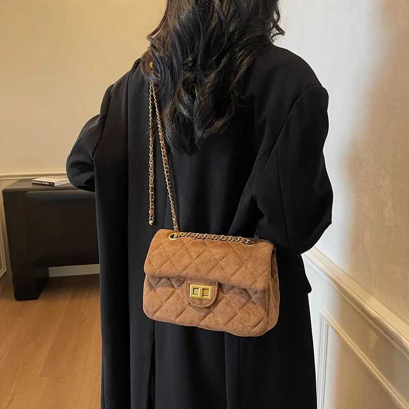 2025 Diamd Chain Crossbody Bag Stylish Shoder Purse Trendy Flip Top Cluh Wens Fi Accessory Casual Shoder Bag Y251211