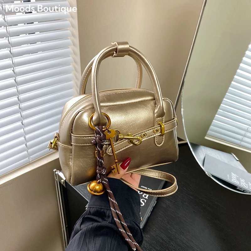 MOODS Mini Bost Top-handle Bags For Wen 2025 Luxury Designer Purses And Handbags Small Shoder Crossbody Bag With Pendants Y251211