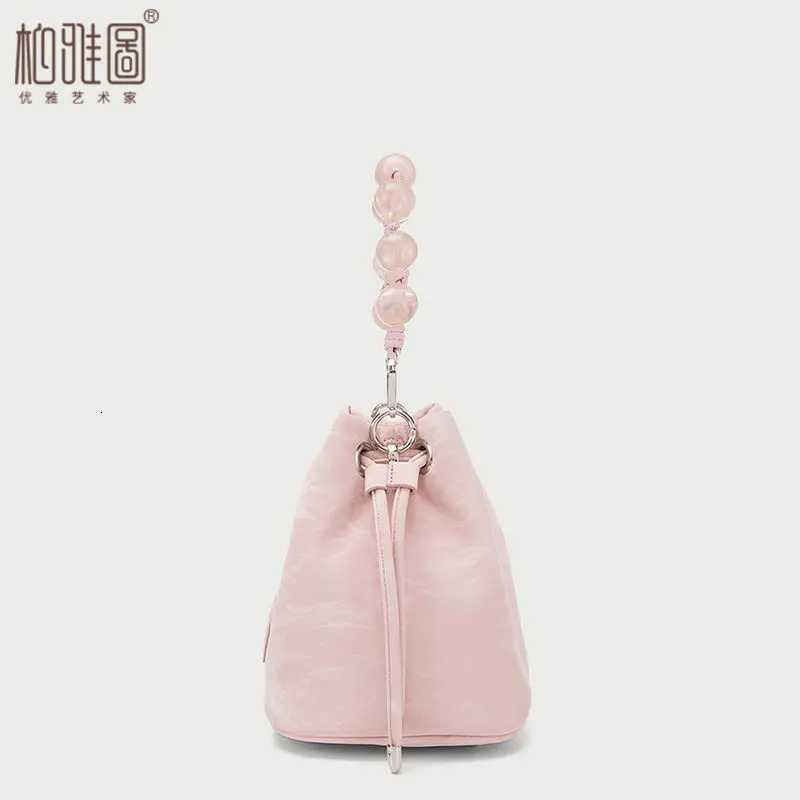 light luxury designer wen bags Small niche armpit new fiable hand-held bucket bag high-end and versatile crossbody bag Y251211