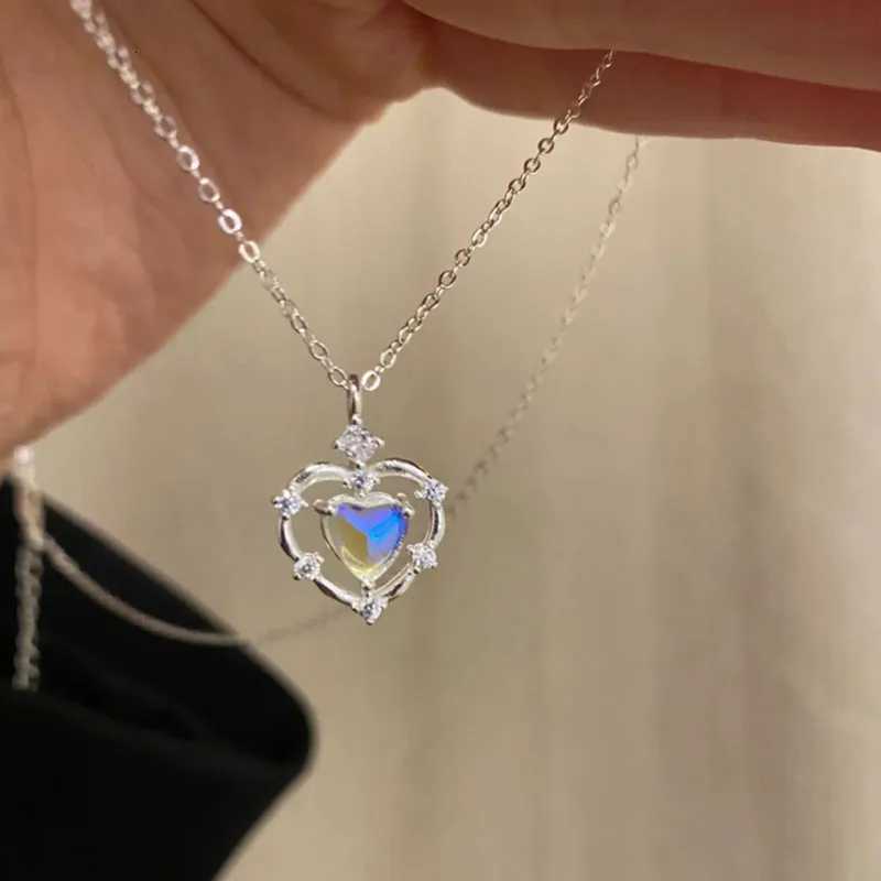 925 Sterling Silver Handmade Zircon Moonstone Necklace Simple Moonlight Heart ShAPed Pendant Women Wedding Gift Wholesale M251211