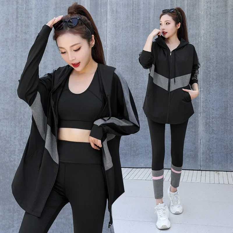 Jacket Sports Bra Leggings 3 Piece Set Womens Tracksuit Training and Exercise Workout Gym Push Up Yoga Sportswear Suit FitnessT251211