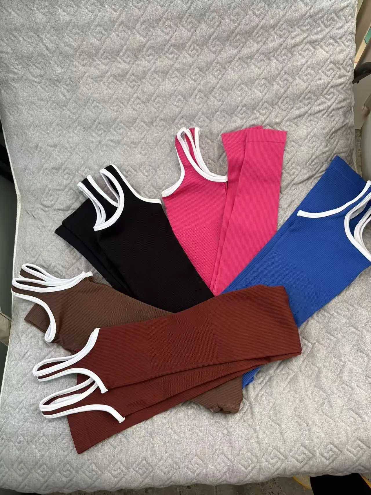Color-blocking threaded long pants one-piece sportswear set women wear running fitness and yoga wear on the outsideT251211