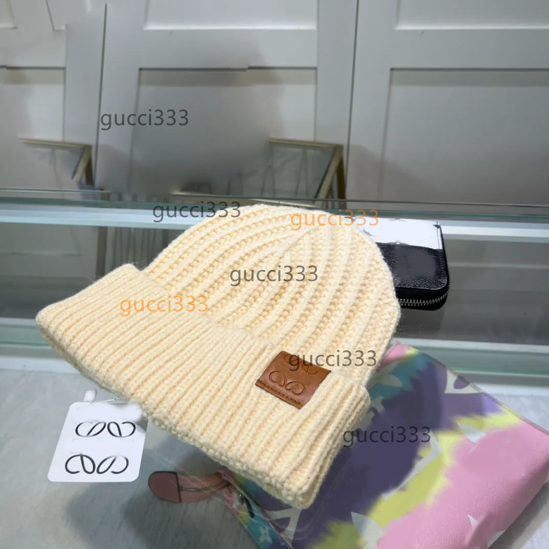 2025 Designer casual Fashion Womens Beanie Cap Mens elastic wool knitted brand Winter warm hat loewely loewebeanie