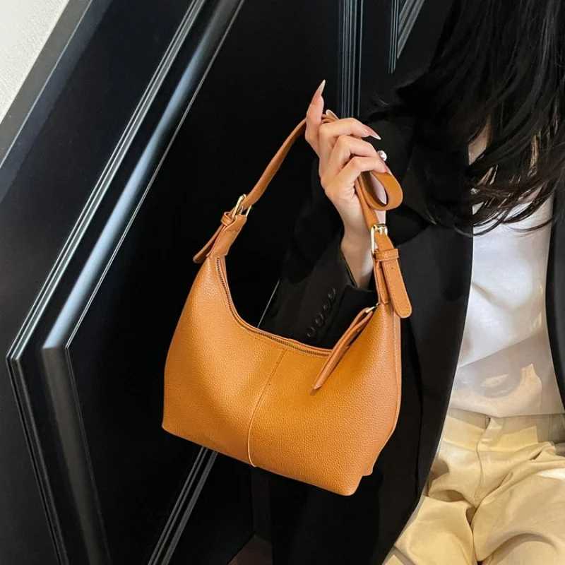2025 New High-end Ladies Leather Hand Bag Luxury Brand Famous Designer Paris Trendy Vintage Y251211