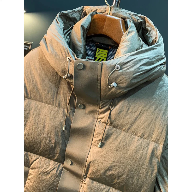 Fluffy down jacket mens winter 2025 hooded warm windproof and cold resistant duck clothes y251205