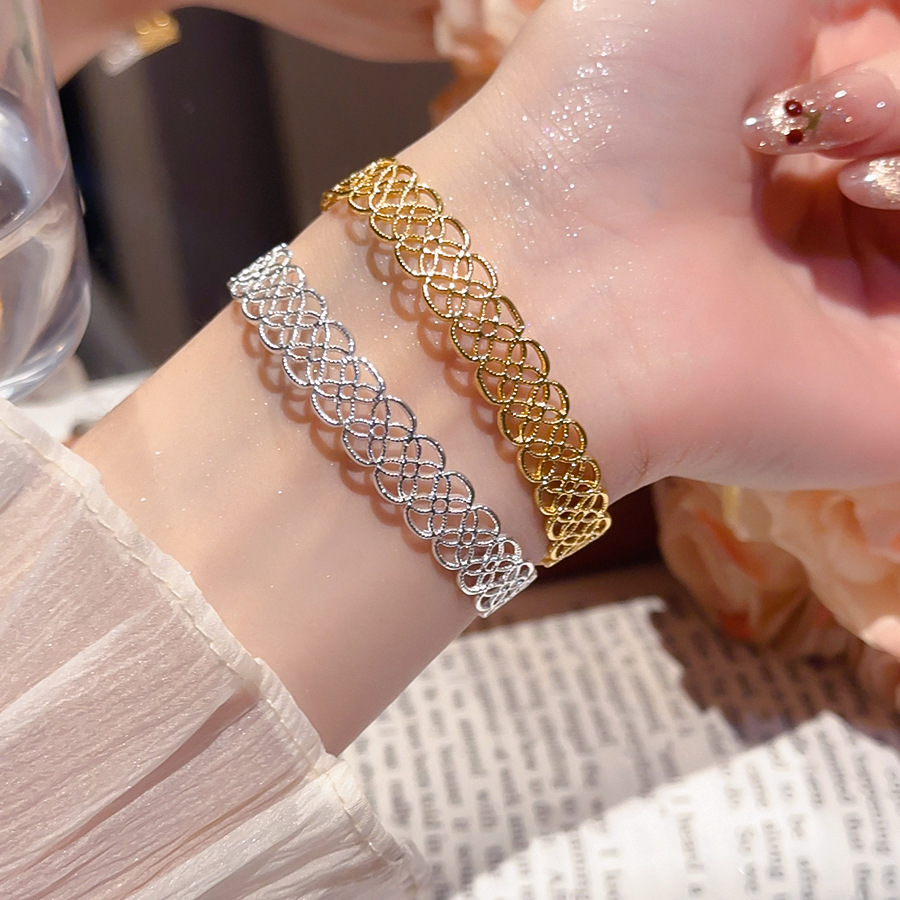 European and American Floral Hollow Open Fashion Simple Metal Temperament Bracelet Unique Niche Design Sense Jewelry for Women - view 3