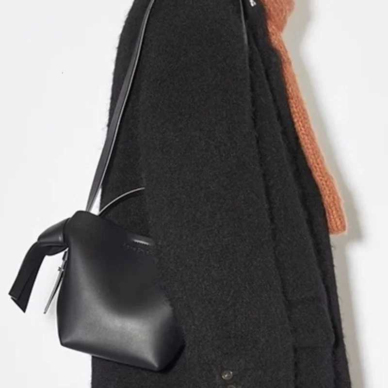 2025 Autumn And Winter New Genuine Leather Wens Bag Simple Design Wen Cowhide Shoder Bag Elegant Versatile Crossbody Bag Y251211