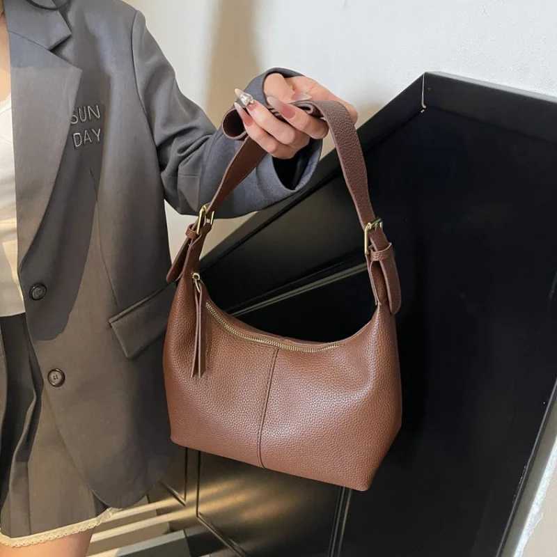 2025 New High-end Ladies Leather Hand Bag Luxury Brand Famous Designer Paris Trendy Vintage Y251211