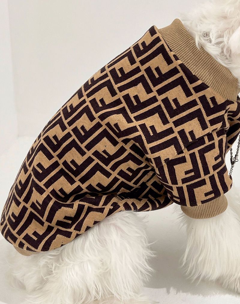 Fashion brand warm clothes for dogs and cats, made of knitted yarn, resistant to pilling, suitable for all dogs and cats. - view 9