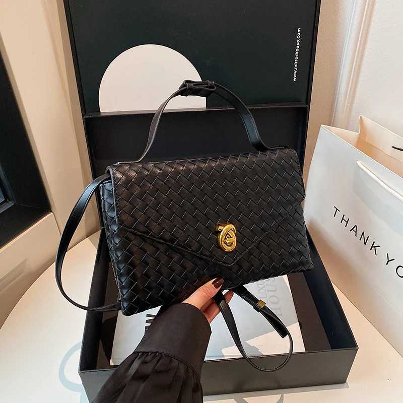 Paris Designer Crossbody Bag Wens Elegant Textured Leather Tote Vintage Minimalist Large Capacity Luxury Party Purse Y251211