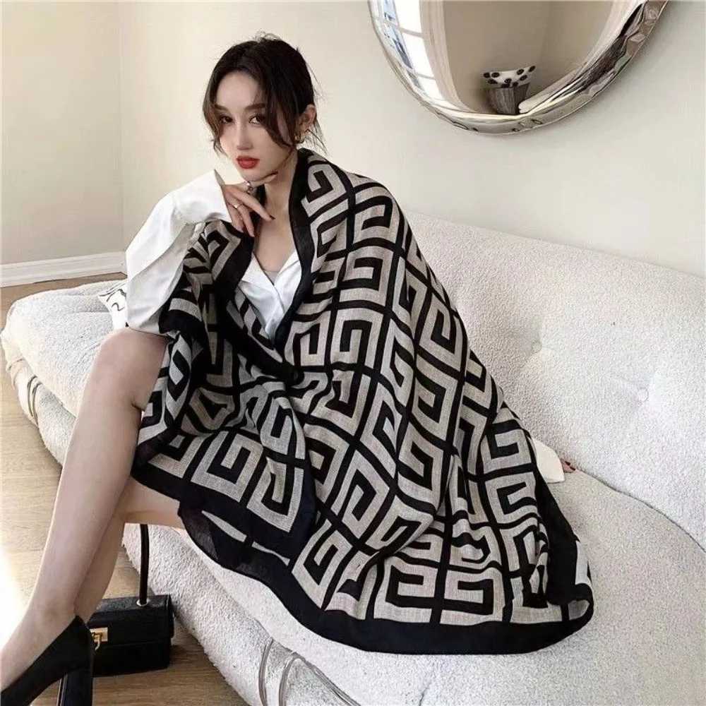 Scarf for Women Plaid 19060 Large Cape Autumn Winter Fashion Warm Bib with High Grade Korean Printed Y251211