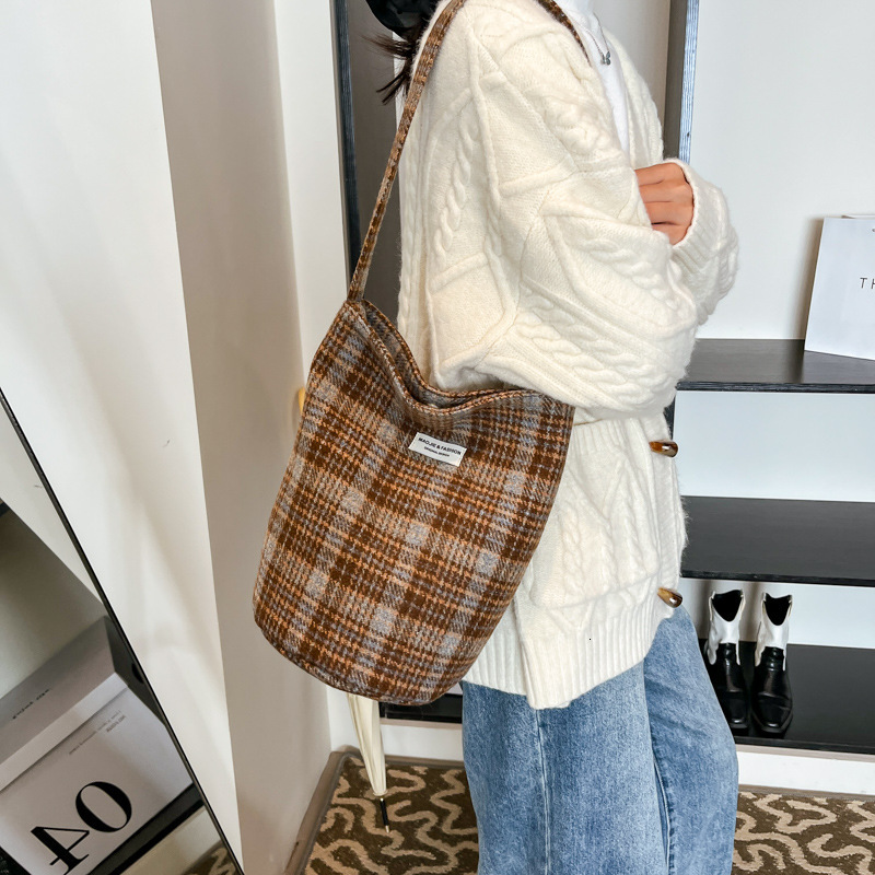 Autumn Winter Woolen Single Shoulder Vintage Plaid Women's Canvas Tote Large Capacity Vest Bag