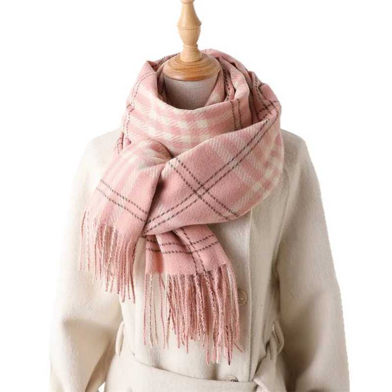 2026 Winter Warm Plaid Scarf Women British Style Faux Cashmere Shawl Fashion Neck Wrap with Fringe Bufandas Invierno Mujer Y251211