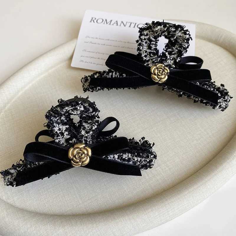 1pc Korean-style autumn and winter wool fabric hair clip high-end metal lia bow hair cl for the back of the Y251210